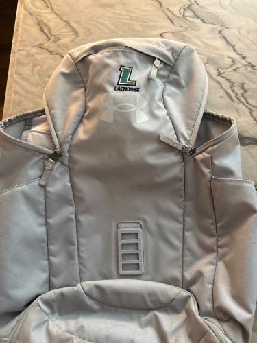 Gray Adult Unisex Under Armour Backpack (New)