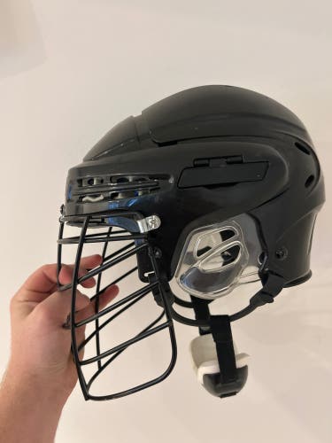 NLL Style Complete helmet with chin cup