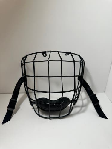 Large Bauer True Vision Full Cage (Used)