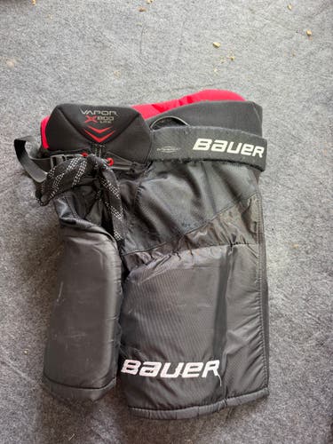 Men's Junior Medium Bauer Vapor X800 Lite Hockey Pants (Used)