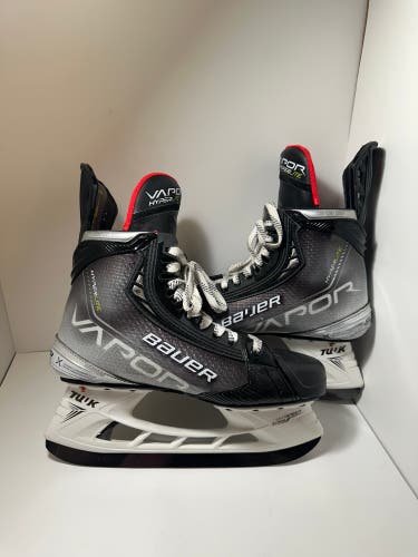 2021 Bauer Vapor Hyperlite Hockey Skates 7 (Used)