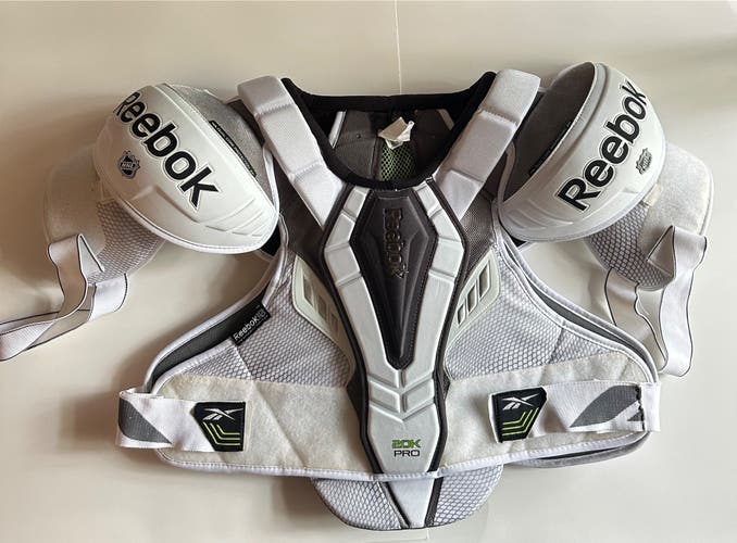 XL Senior Reebok 20K Shoulder Pads (Used)