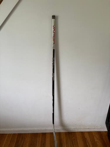 Junior Bauer Vapor Hyperlite Left Hand Hockey Stick P88 40 Flex (Used)