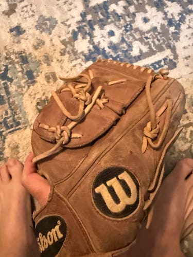 Wilson A2000 11 3/5” Glove