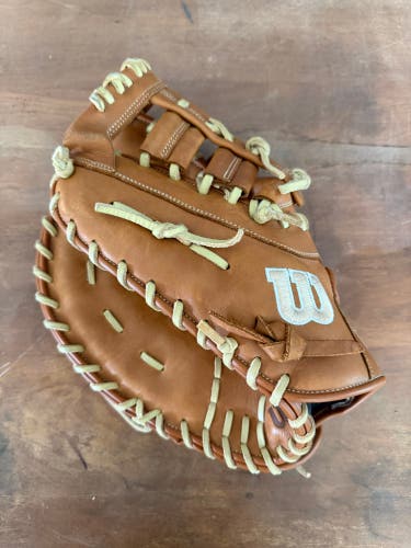 Wilson A1000 LH First Base Baseball Glove 12.5" (Used)