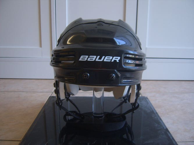 Free Shipping Excellent Condition Bauer BHH4500 Hockey Helmet sz Extra Large Black