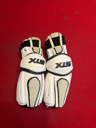 Medium Adult STX Stallion 500 Arm Pads (Used)