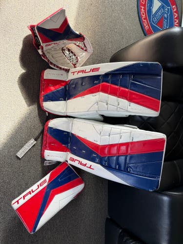 26" True Catalyst SE Regular Goalie Full Set (Used)