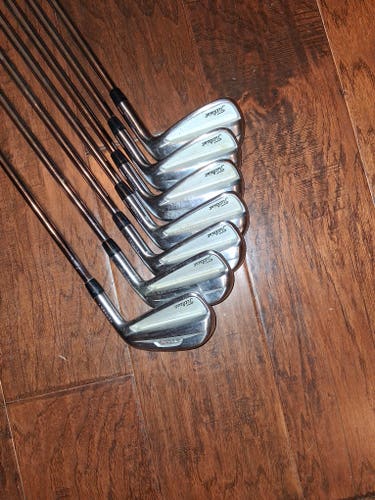 Men's 2021 Titleist 2021 T100S Right Handed Iron Set Stiff Flex (Used)