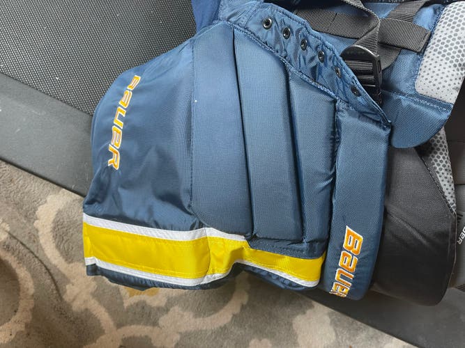 Intermediate Large Bauer Hockey Goalie Pants (New)