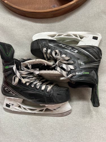 Black and Green 2021 CCM Ribcor 88K Hockey Skates Regular Width Size 5 (Used)