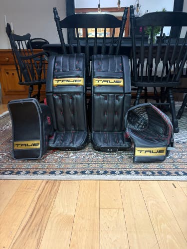 32" True Catalyst L87 Regular Goalie Full Set Pro Stock (Used)