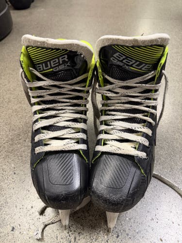 Bauer GSX Hockey Goalie Skates Regular Width 9 (Used)