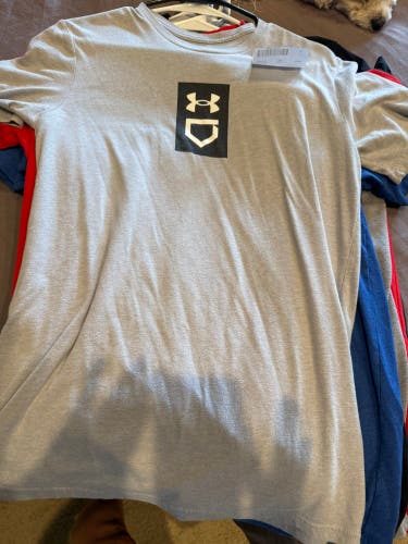 (Used) 9 baseball tshirts