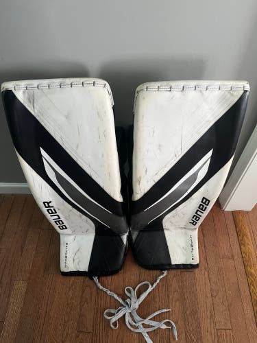 Small Bauer Vapor Hyperlite 2 Goalie Leg Pro Pads (Used)