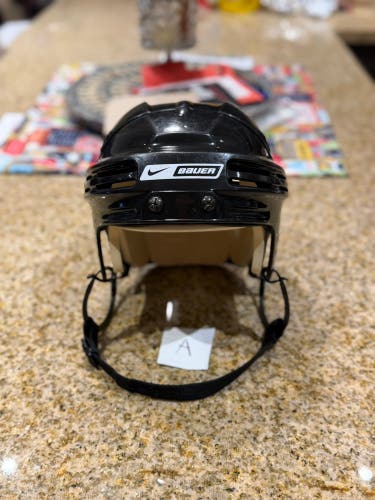 Medium Nike Bauer 4500 Helmet (Used)