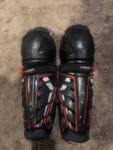 CCM JetSpeed FT390 15" Shin Pads (Used)