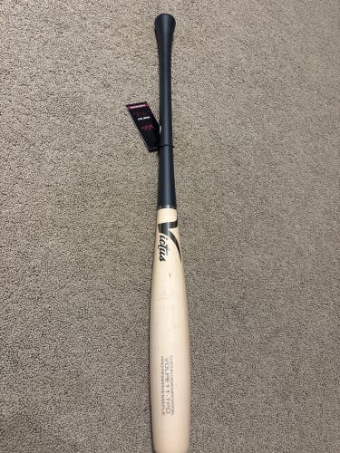 2025 Victus Torpedo Maple Bat (-3) 30 oz 33" (New)