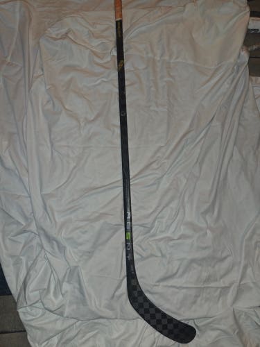 Bauer AG5NT Right Handed Hockey Stick P92 50 Flex (Used)