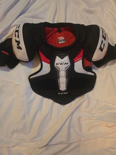 Men's Large Junior CCM JetSpeed FT485 Shoulder Pads (Used)