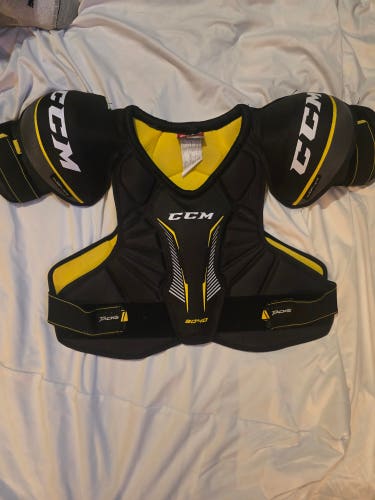 Men's Large Senior Bauer Shoulder Pads (Used)