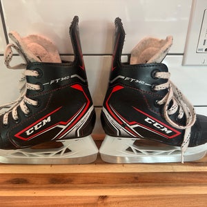 2017 CCM JetSpeed FT340 Hockey Skates 9 (Used)