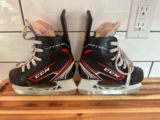 2017 CCM JetSpeed FT340 Hockey Skates 9 (Used)