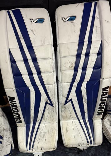 34" Vaughn Velocity V9 Goalie Leg Pads (Used)