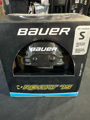 Small Bauer Re-Akt 75 Helmet (New)
