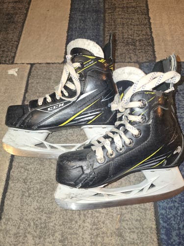 Black CCM Hockey Skates Regular Width 13 (Used)