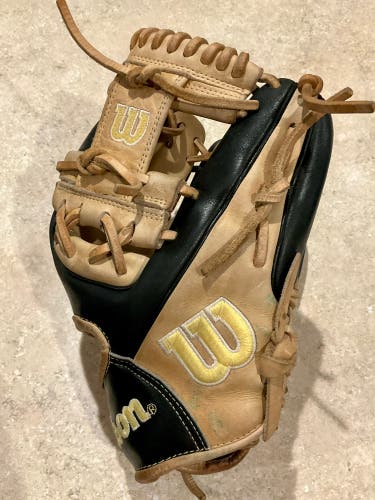 Wilson A2000 1786 RH Infield Baseball Glove 11.5" (Used)