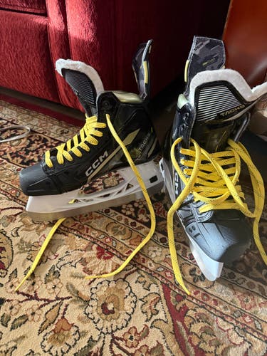 2022 CCM Tacks AS-590 Hockey Skates