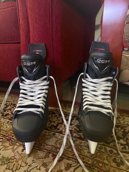 2025 CCM JetSpeed FT890 Hockey Skates