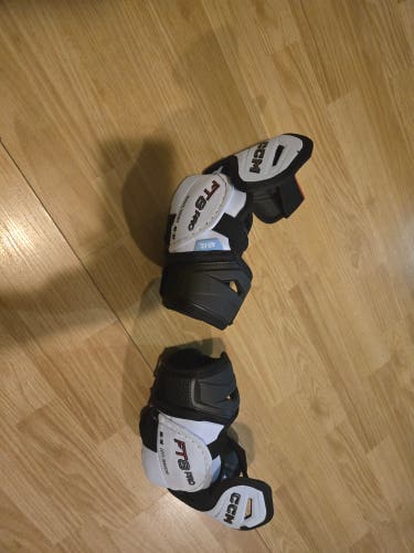 Senior Medium CCM JetSpeed FT8 Pro Elbow Pads (Used)