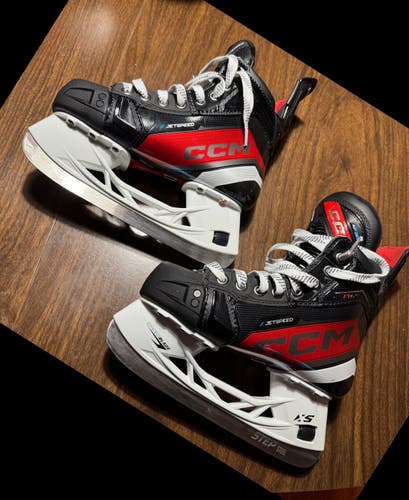 CCM JetSpeed FT6 Pro Hockey Skates Regular Width Size 2 (Used)