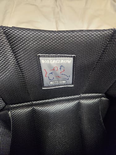 Senior Small 2023 Vaughn V10 Pro Carbon Hockey Goalie Pants (Used)