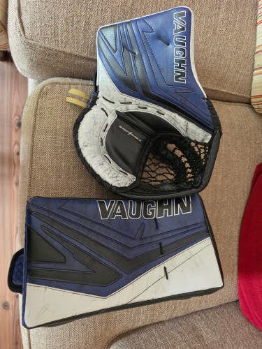 Vaughn SLR4 Pro Carbon Glove and Blocker (Used)