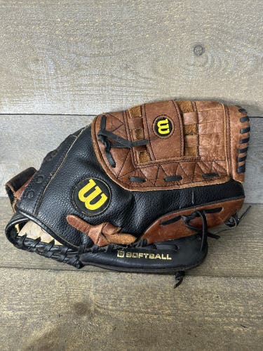Wilson A2477 13” Elite Softball Glove RHT Brown & Black
