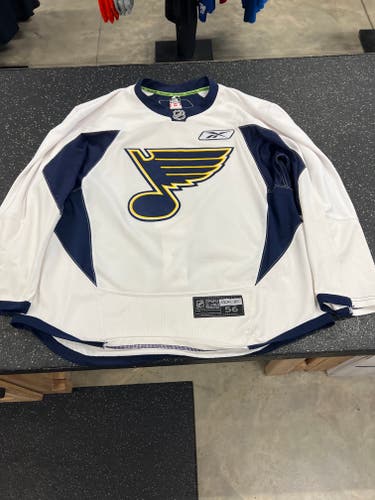 White Size 56 Men's Free Agent Jersey (Used) PRO STOCK STL BLUES practice jersey