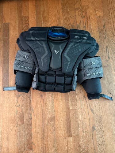XS Bauer Elite Goalie Chest Protector (Used)