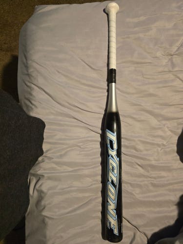 Easton Cyclone Alloy Bat (-9) 22 oz 31" (Used)