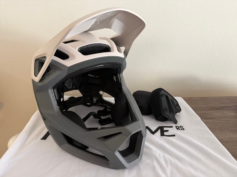 Fox Proframe RS Sol Helmet - Size Medium - Like New, Never Crashed |  SidelineSwap | Buy and Sell on SidelineSwap