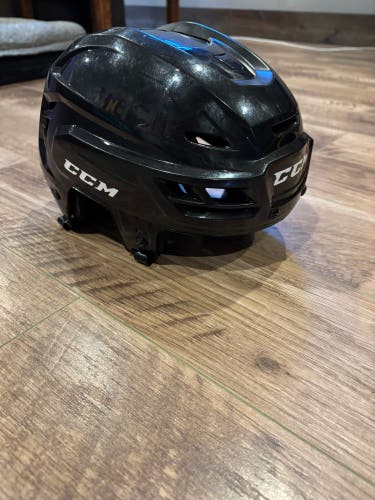 Medium CCM Tacks 310 Helmet (Used)