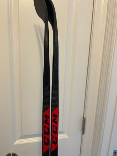 Senior CCM JetSpeed Left Hand Hockey Stick Toe Pattern 85 Flex Pro Stock (New)