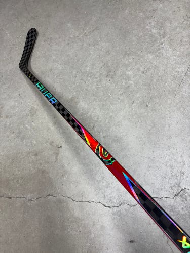 77 Flex P92 Senior Bauer Proto 2 Right Hand Hockey Stick Pro Stock (Used)
