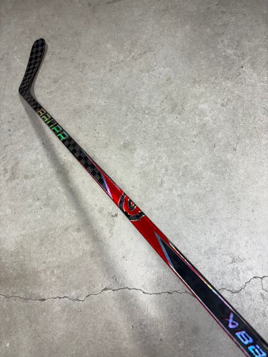 77 Flex P92 Senior Bauer Proto 2 Right Hand Hockey Stick Pro Stock (Used)