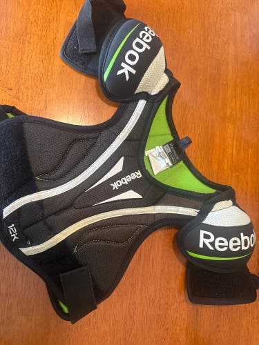 Large Youth Reebok 12k Shoulder Pads (Used)