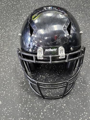 Used Schutt YOUTH VENGEANCE A11 FB Helmet Black LG 11849-S000039997