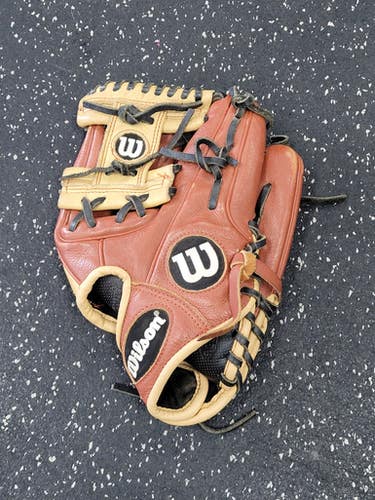 Used Wilson A550 BB/SB Glove RH Throw Brown 11" 11849-S000040000