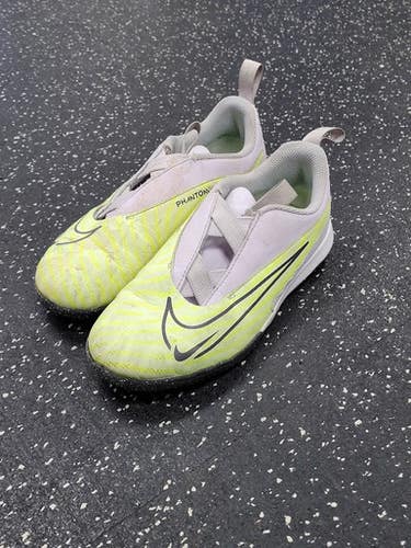 Used Nike Soccer Indoor Shoes Grey Junior 03 11849-S000039887